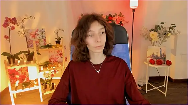 EmmanuellBrown Adlı Modelin Canlı XXX Sohbeti