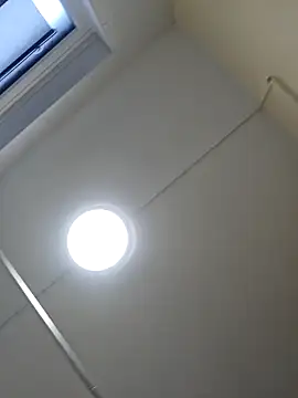 LucyMiaxのライブXXXチャット