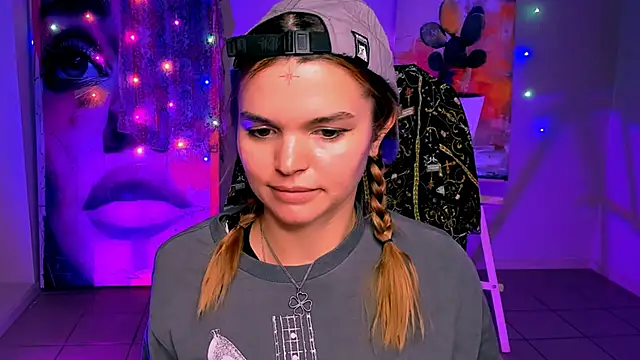 SaraGolben Adlı Modelin Canlı XXX Sohbeti