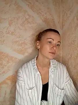 NitaXSky's Live XXX Chat