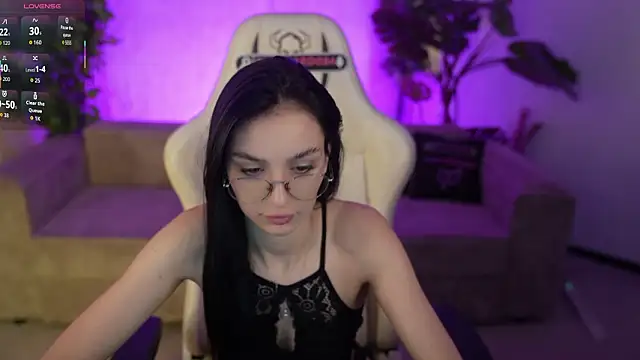 Mila_Rose054 Adlı Modelin Canlı XXX Sohbeti