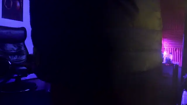 TheHellBilly Adlı Modelin Canlı XXX Sohbeti