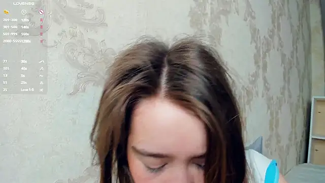 lovelyalivia élő XXX-chatje