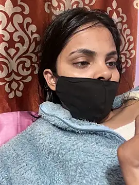 Sandhya_77's Live XXX Chat