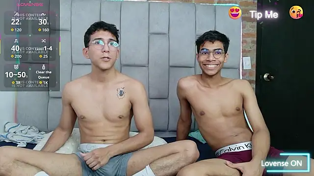 Desire4Duo's Live XXX Chat