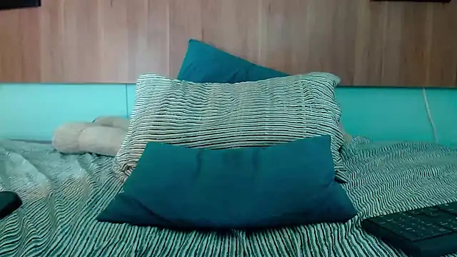 Meggan_James: онлайн-секс-чат