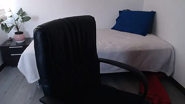 MILF__LATINA44's Live XXX Chat