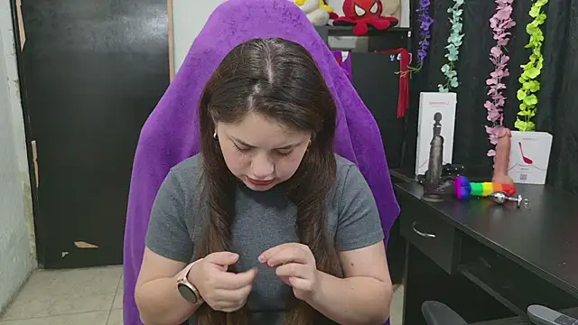 ann_bronw élő XXX-chatje