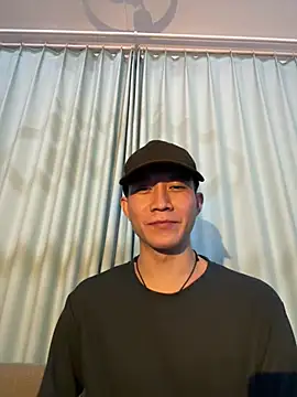 CNYASTUR: απευθείας συνομιλία ΧΧΧ