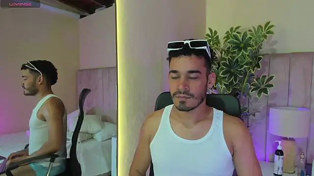 Show de webcam de aries_unbound