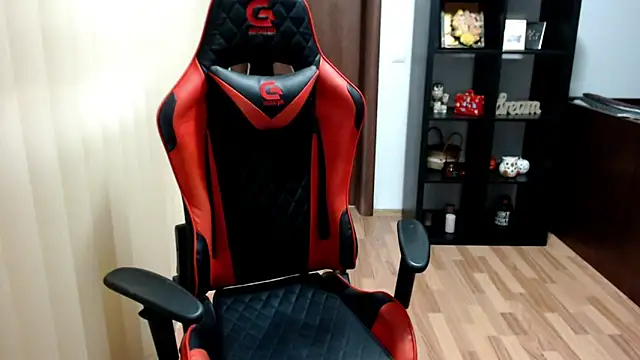 MissTroublle's Live XXX Chat