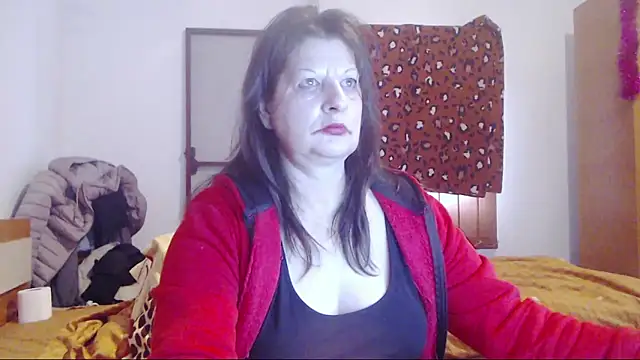 ExtasyMature's Live XXX Chat