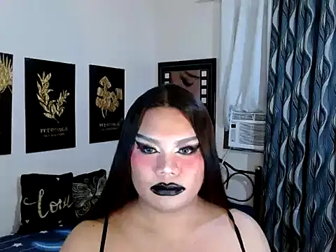 Živý XXX chat TSbrianaHugeCock