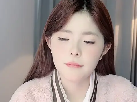 Chat +18 de cherry-_herry ao vivo