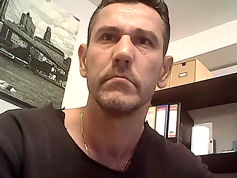 mastercharisma35: απευθείας συνομιλία ΧΧΧ