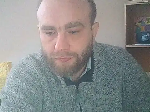 AlexanderArmani 即時 XXX 聊天