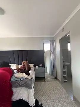 Chat +18 de MissLola27 ao vivo