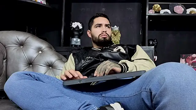 matteosantos élő XXX-chatje