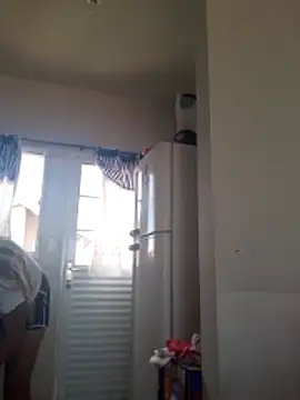 MILEIDE980 即時 XXX 聊天