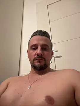 Živý XXX chat InsaneMattt