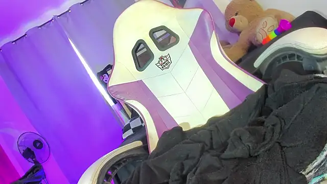 Angelasantini0 webkamerás műsora