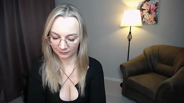 Chatroom XXX en direct de Ava_Elior