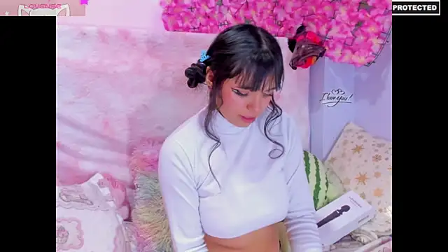 Chatroom XXX en direct de Pinky_purr