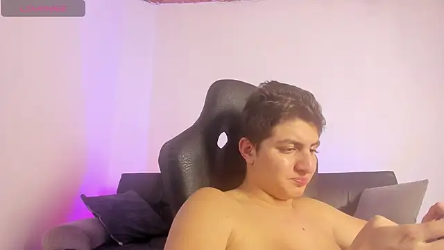 atilaepic Chat XXX live