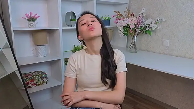 YettaFilla's Live XXX Chat