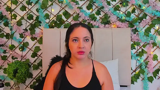 Chat XXX en directo de ScarletLevis