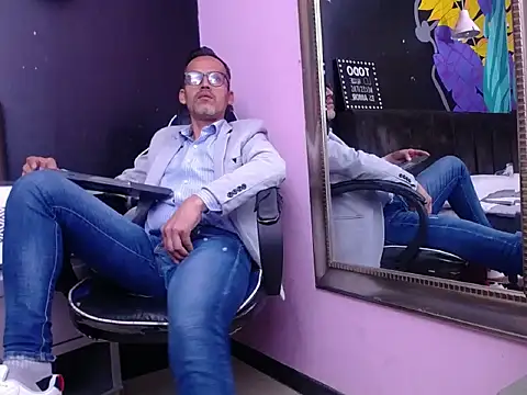 Oswalldo__ élő XXX-chatje