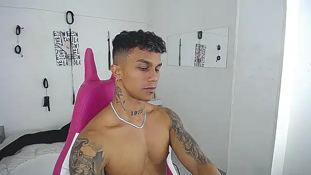 Leonard_Price's Webcam Show