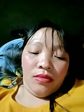 Minkine022 Chat XXX live