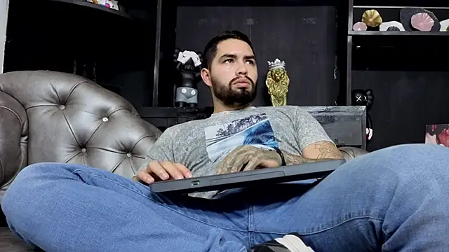 Вебкам-шоу matteosantos