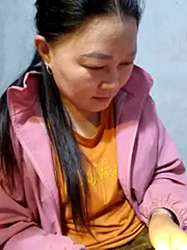 yoowwmr's Webcam Show