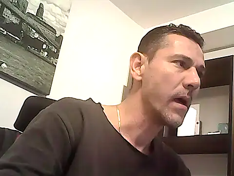 دردشة mastercharisma35 الجنسية المباشرة