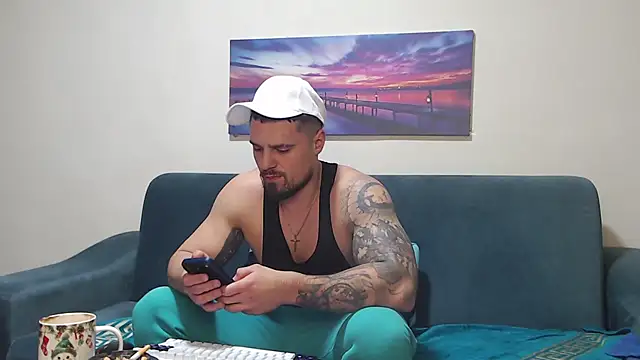 Tiberius_hunkのライブXXXチャット