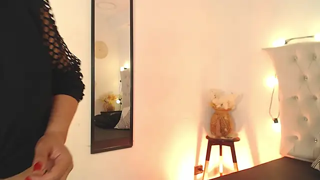 Chatroom XXX en direct de GloryShine