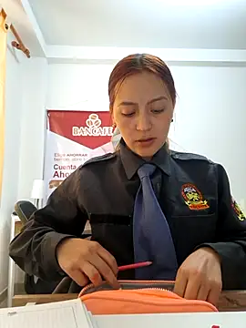 Emily-7_ élő XXX-chatje