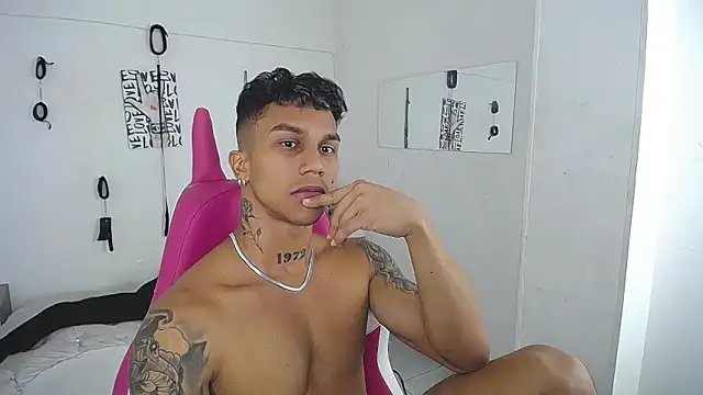 Leonard_Price webkamerás műsora