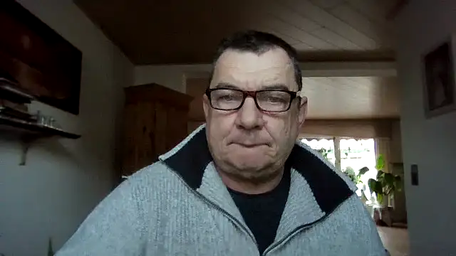 Nobbie444's Live XXX Chat