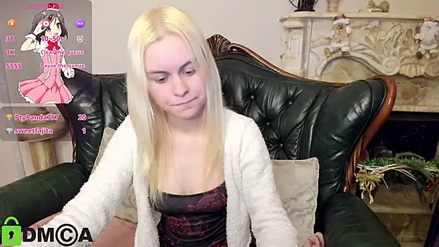 XXX chat uživo modela HillEva