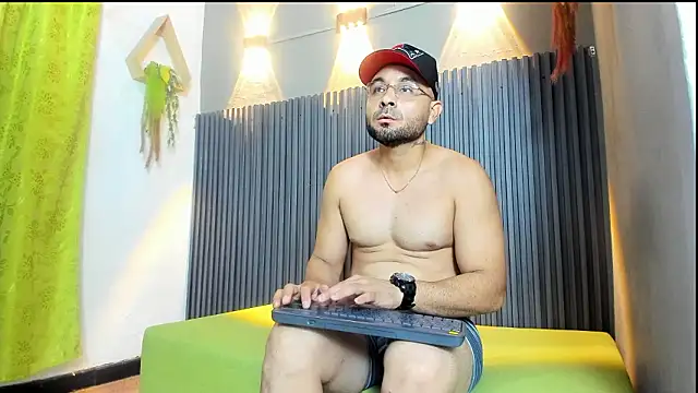 CHRISTIAN_PARKERR – Kamerová šou