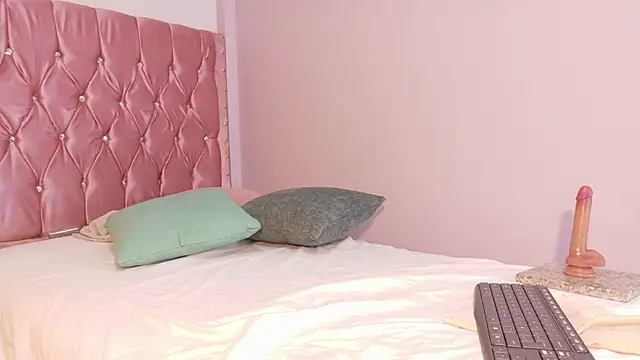 Živý XXX chat Scarlet_Vixen_