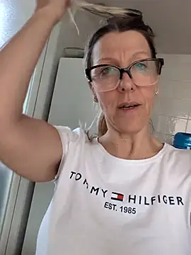 ManuelaX Chat XXX live