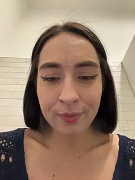 Holly_Play's Live XXX Chat