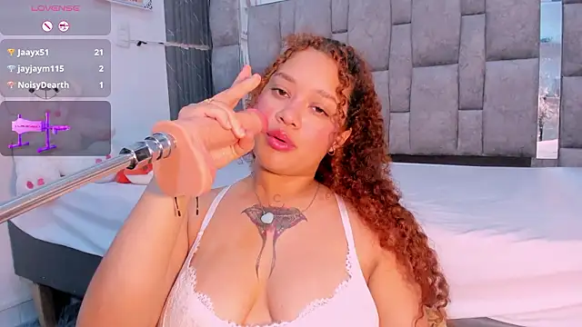 zulyjones Live XXX-Chat