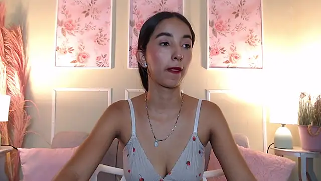 MilkyLally's Live XXX Chat