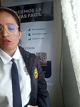 Valentina--1's Live XXX Chat