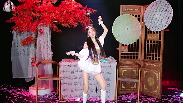 Shiny-girl7788 现场XXX聊天